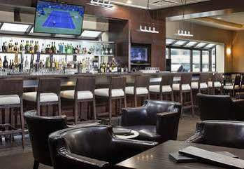 Delta Airport In-terminal Hotel Calgary