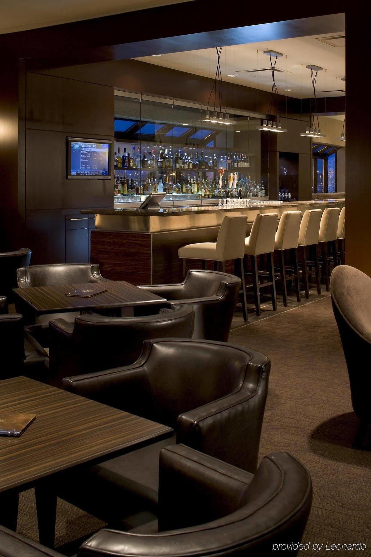 Hotel Delta Airport In-terminal 4*